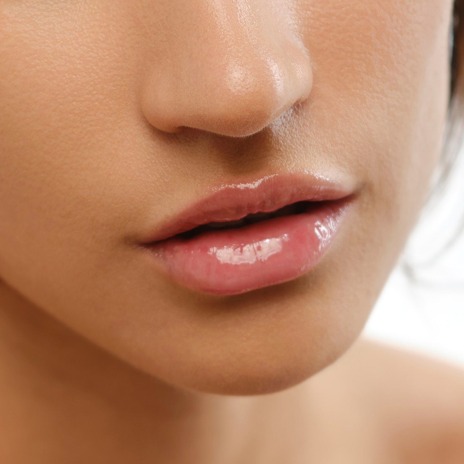 Glossy Plumping Lip Gloss